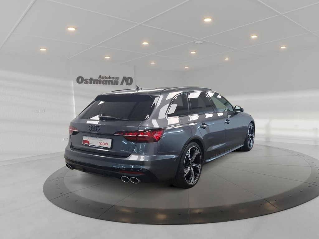 Audi S4