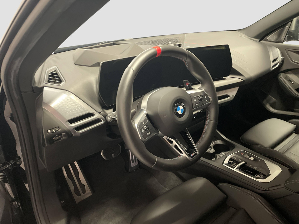 BMW M235