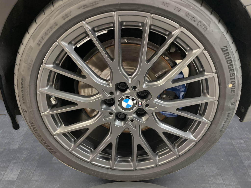 BMW M235
