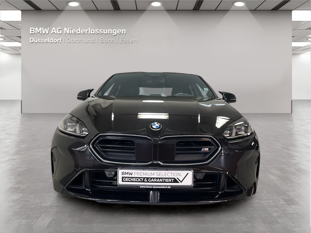 BMW M235