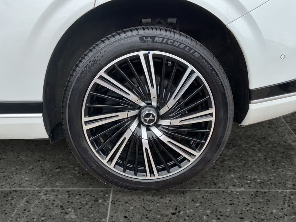 Xpeng G9