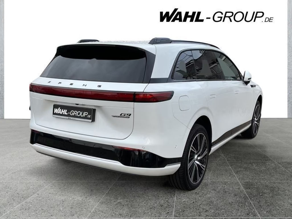 Xpeng G9