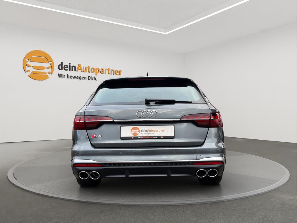 Audi S4