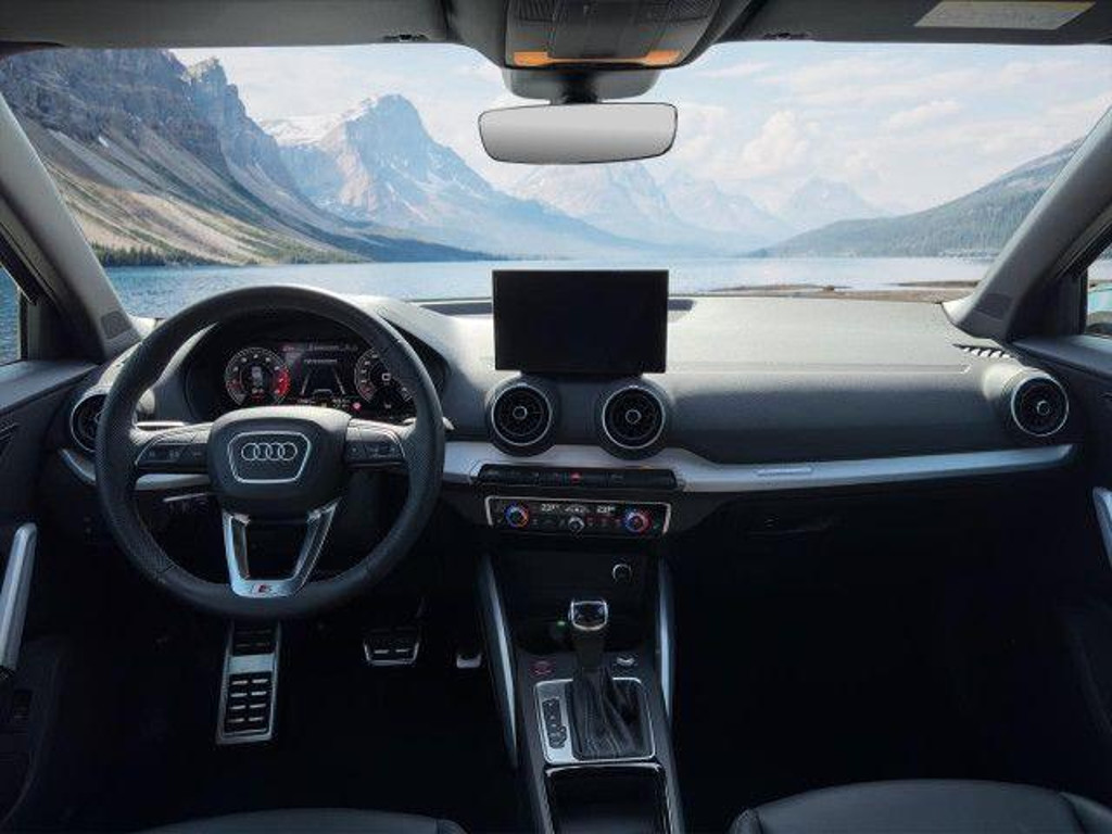 Audi SQ2