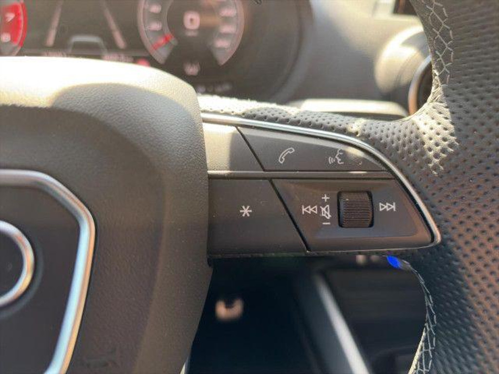 Audi SQ2