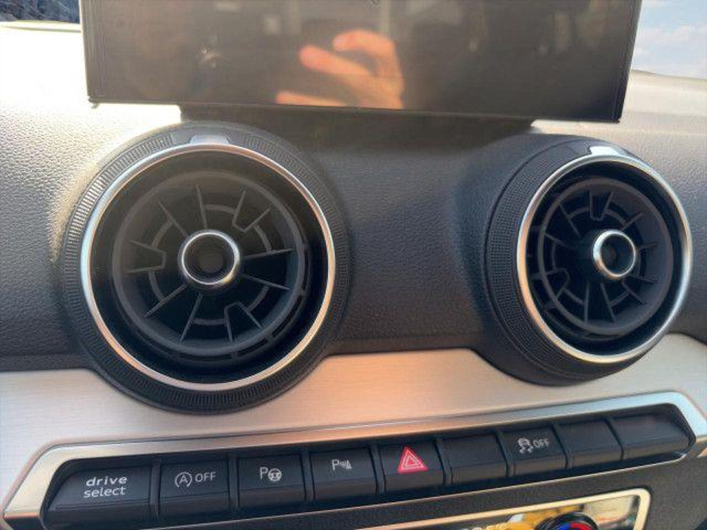 Audi SQ2