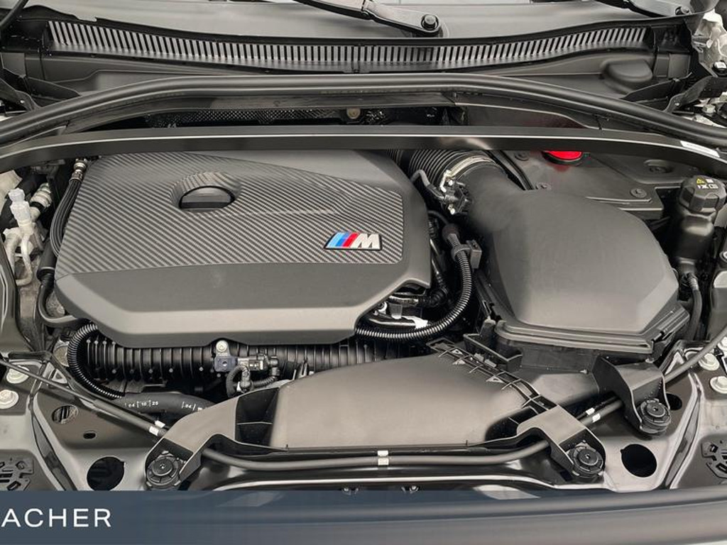 BMW M235