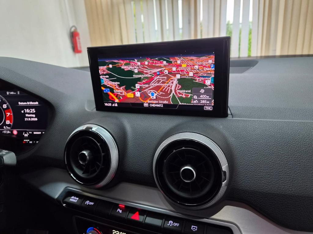 Audi SQ2