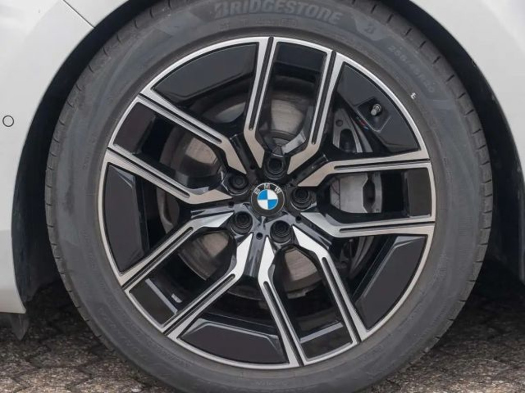 BMW 7 Serie 740 M-Sport xDrive Sedan 740d