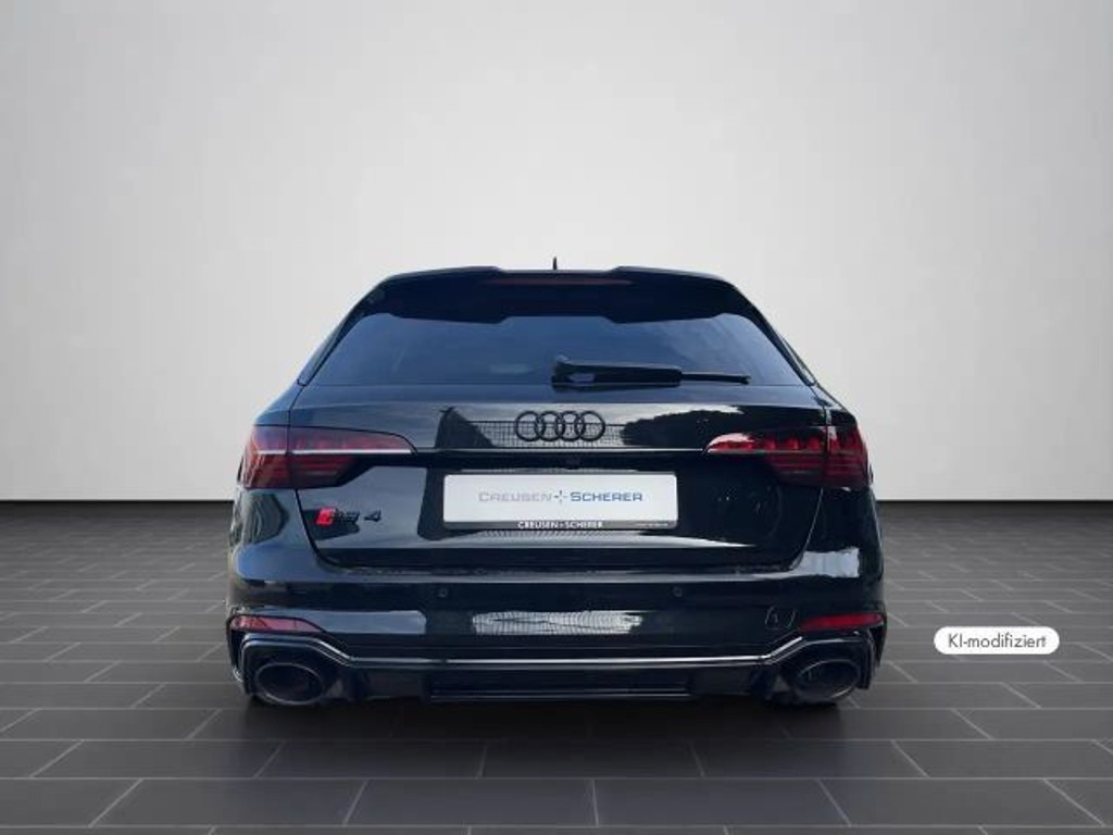 Audi RS4