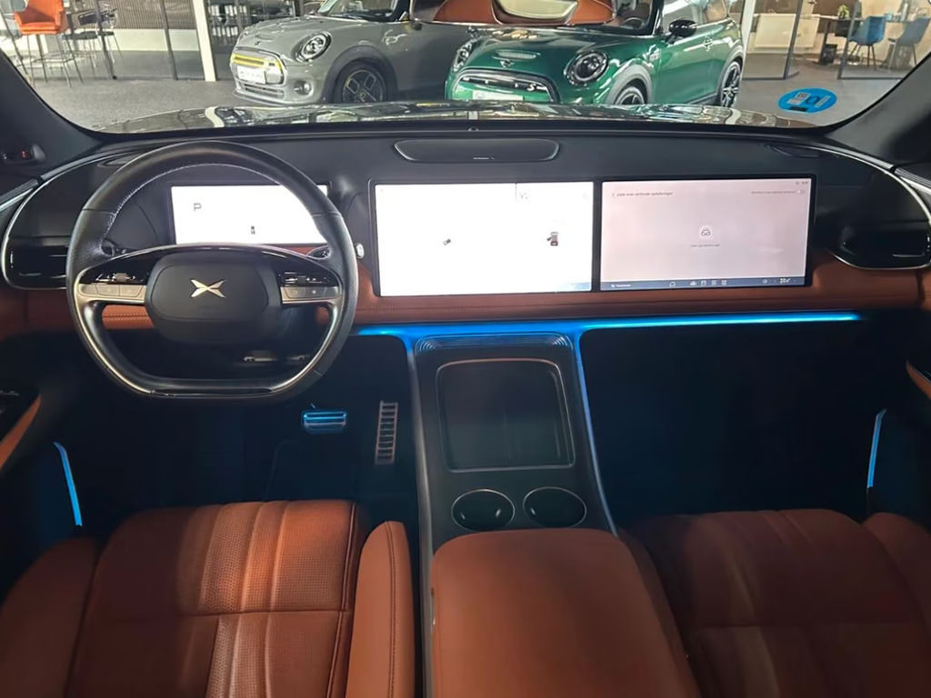 Xpeng G9