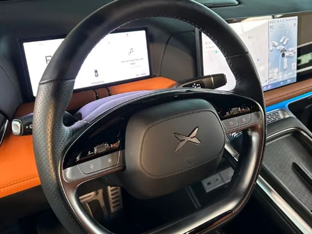 Xpeng G9