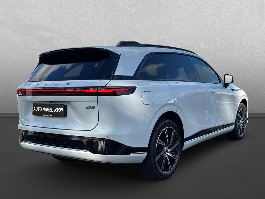 Xpeng G9