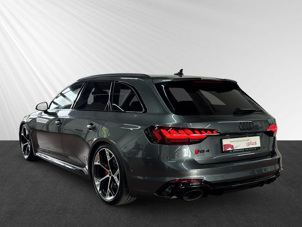 Audi RS4