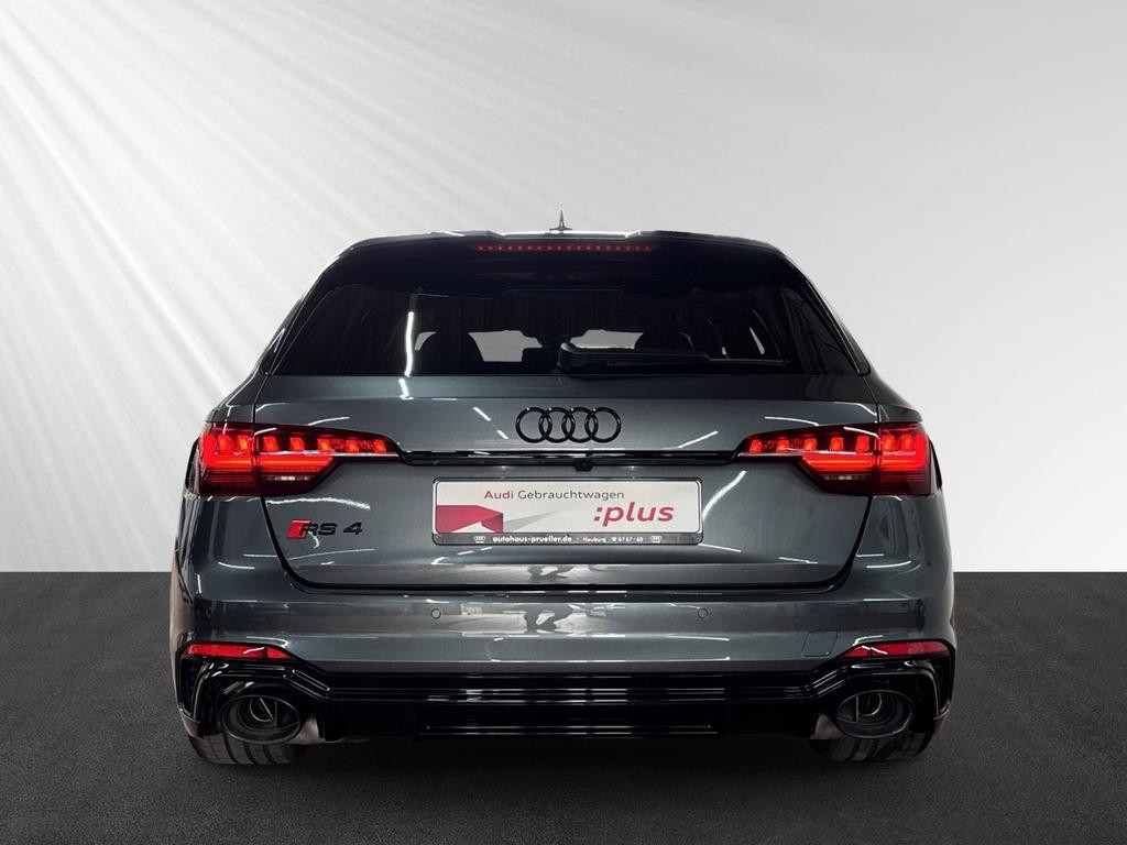 Audi RS4