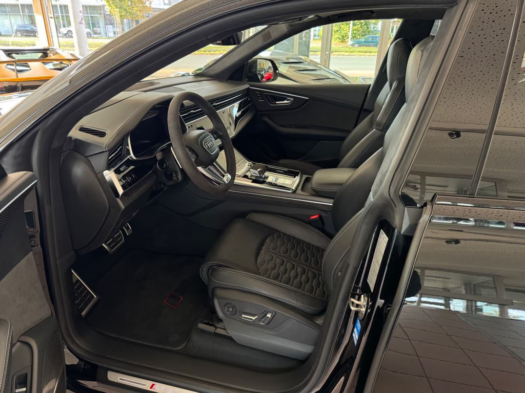 Audi RS Q8