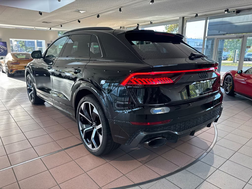 Audi RS Q8