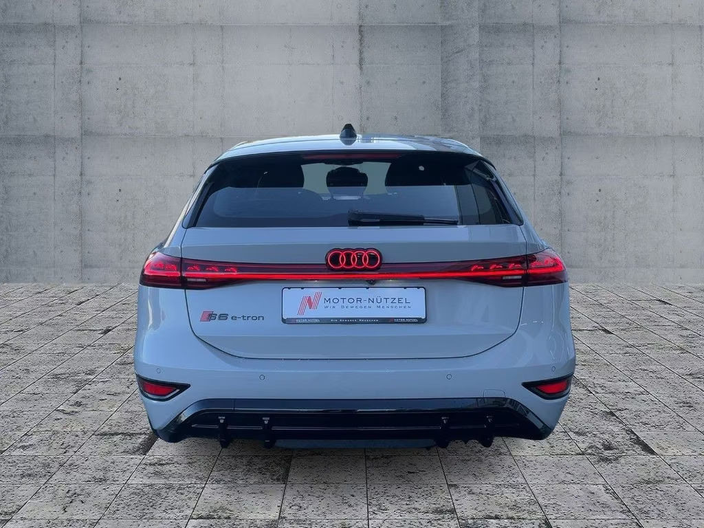Audi S6 e-tron
