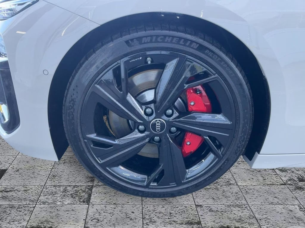 Audi S6 e-tron
