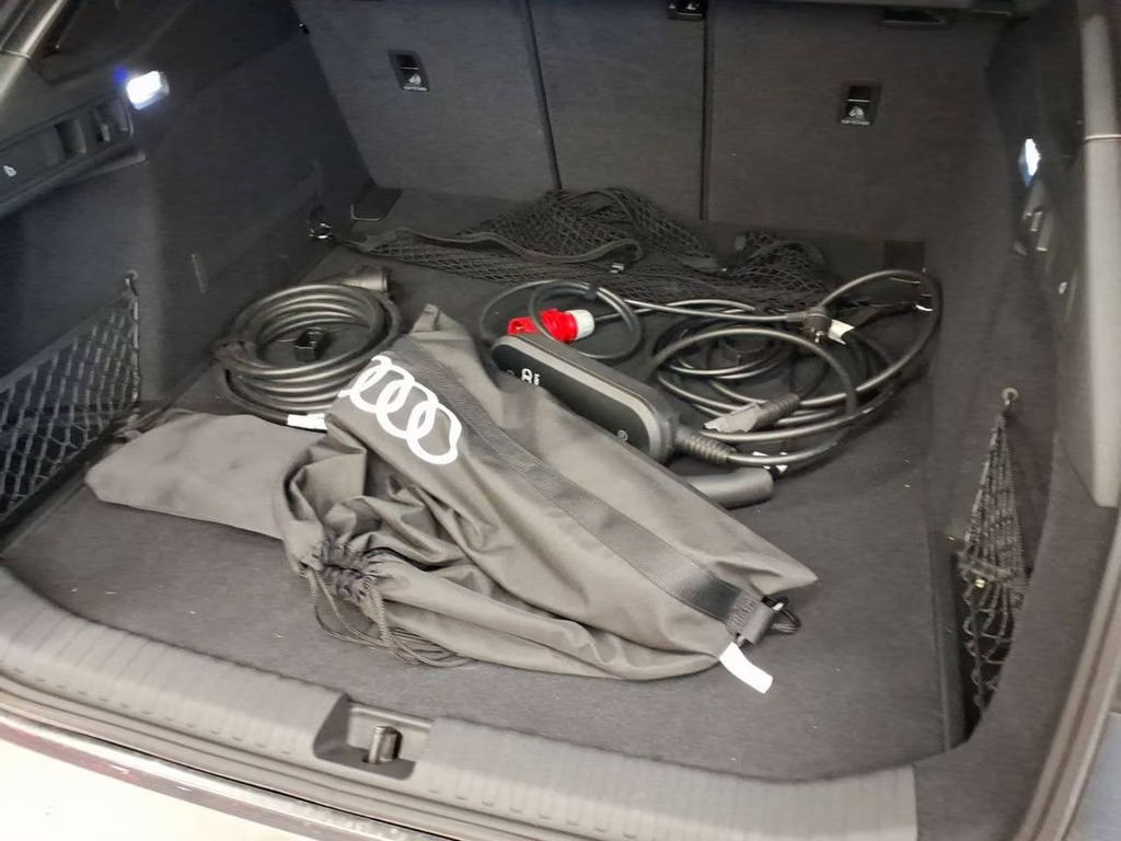 Audi S6 e-tron