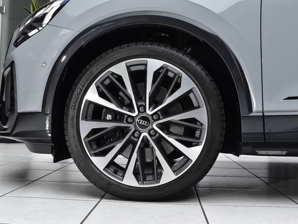 Audi SQ2
