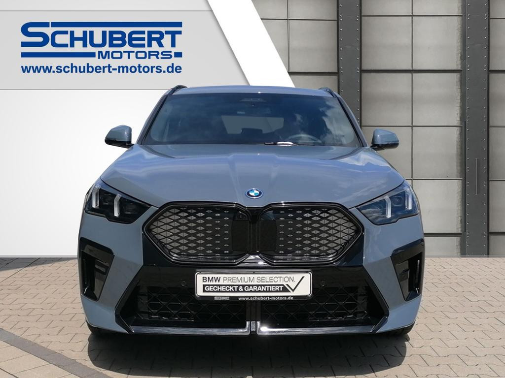 BMW iX2