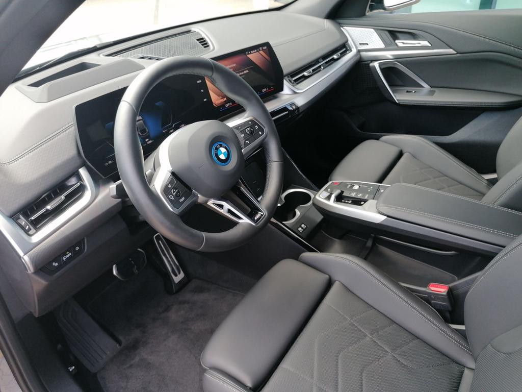 BMW iX2