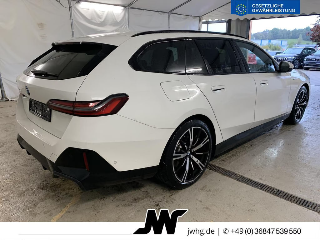 BMW i5
