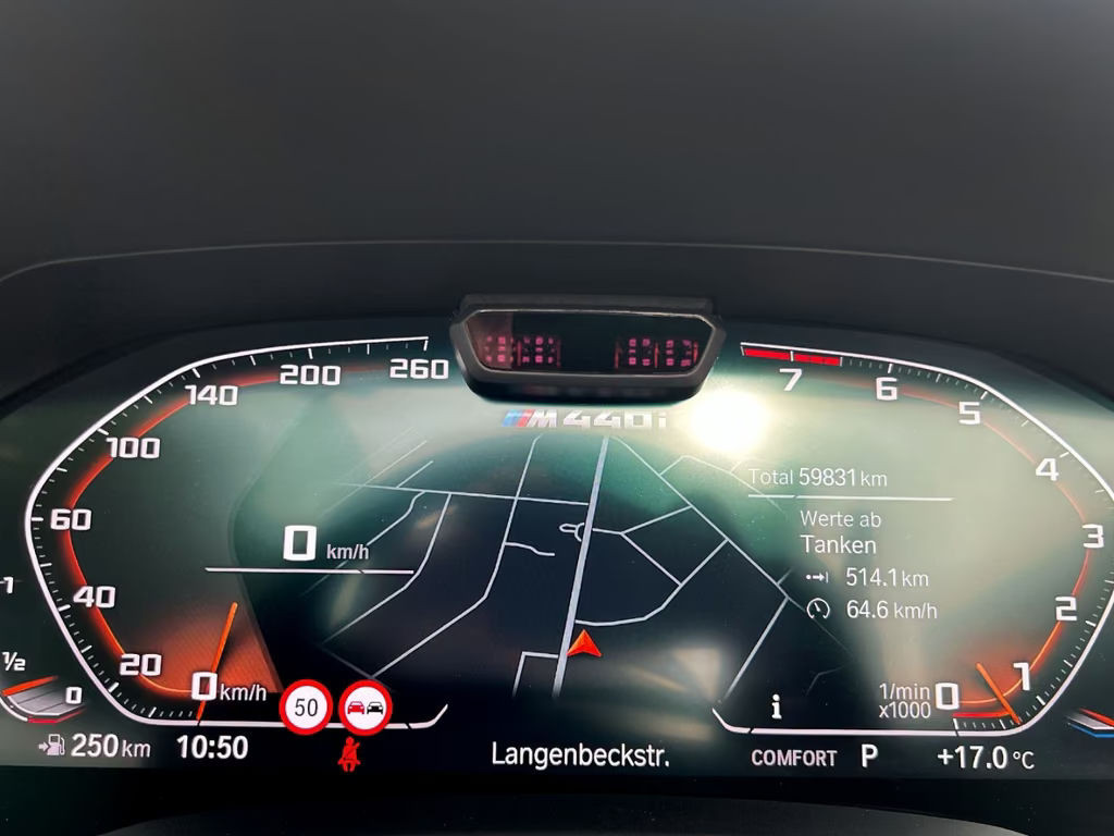 BMW M440