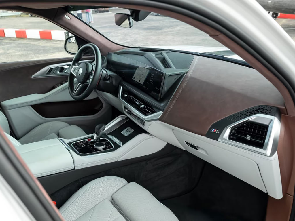 BMW XM