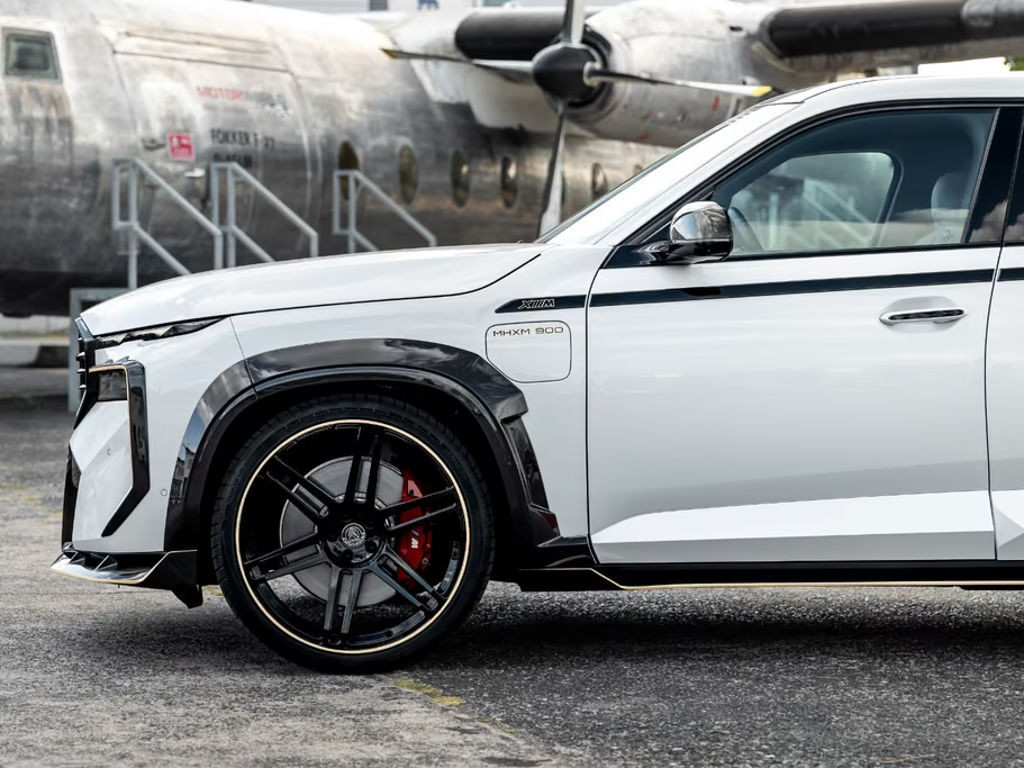 BMW XM