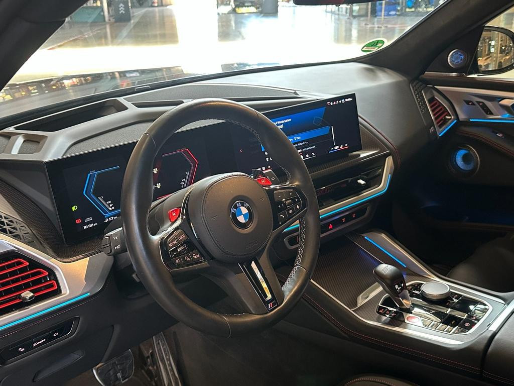 BMW XM