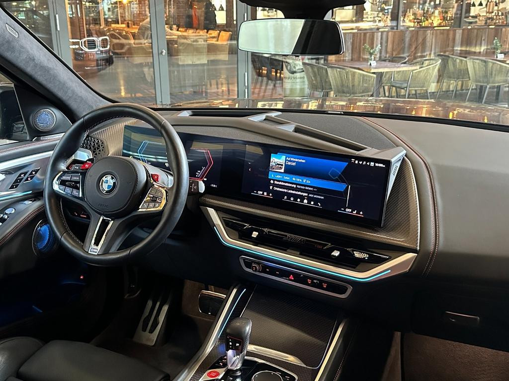 BMW XM
