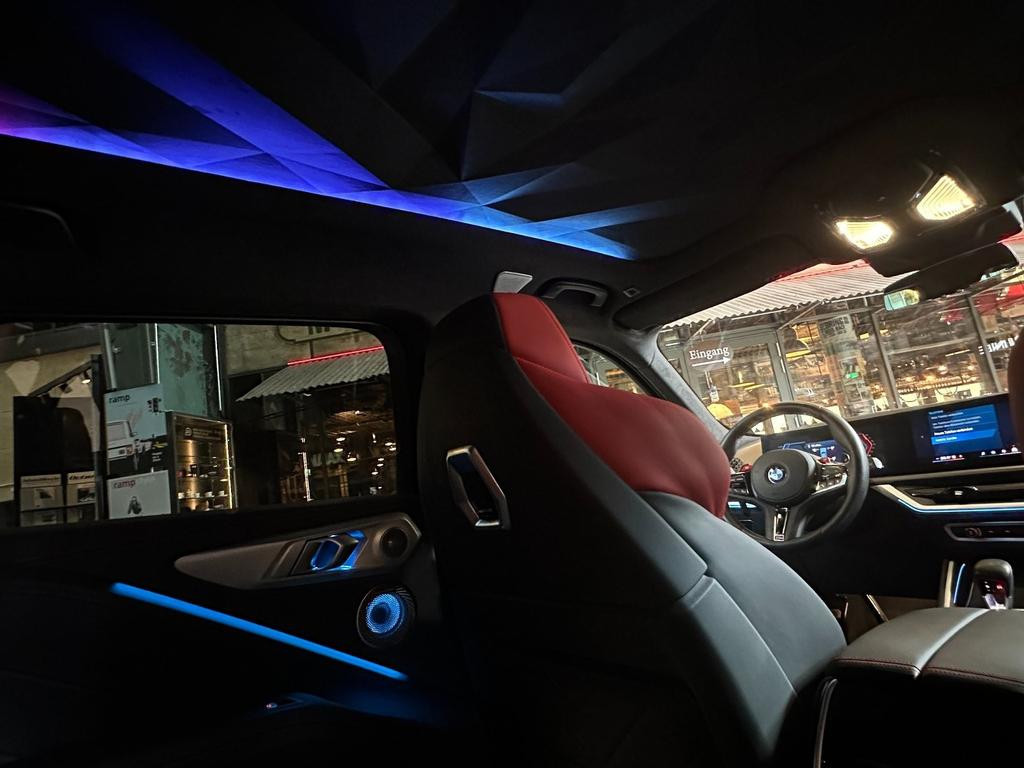 BMW XM