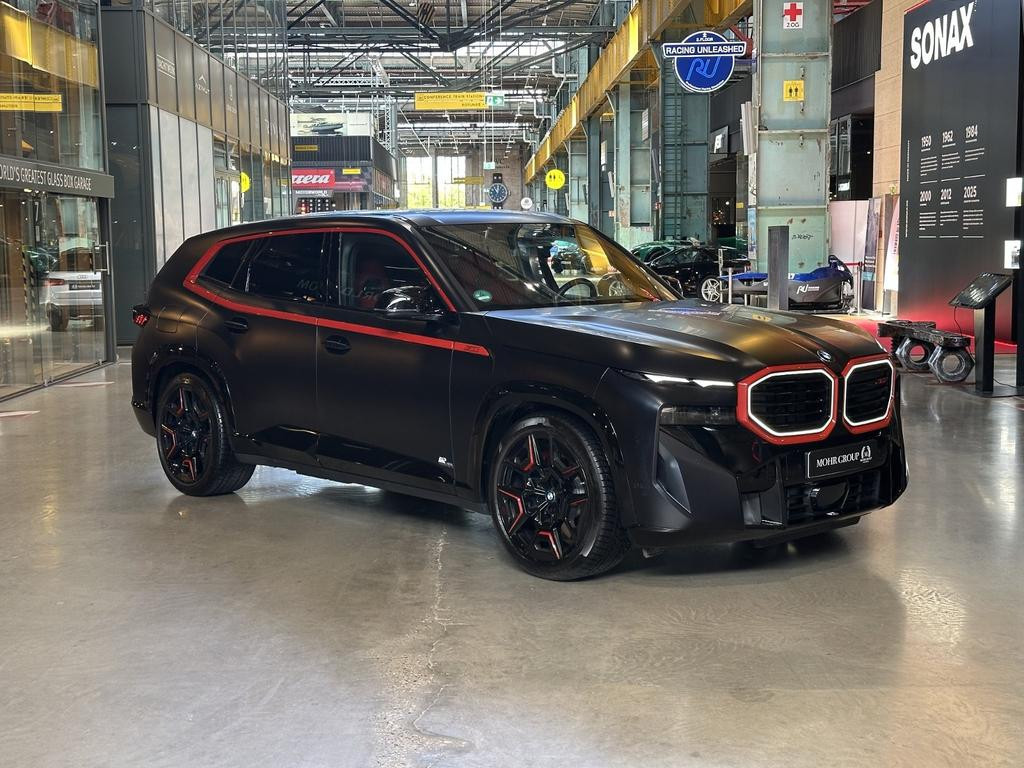 BMW XM