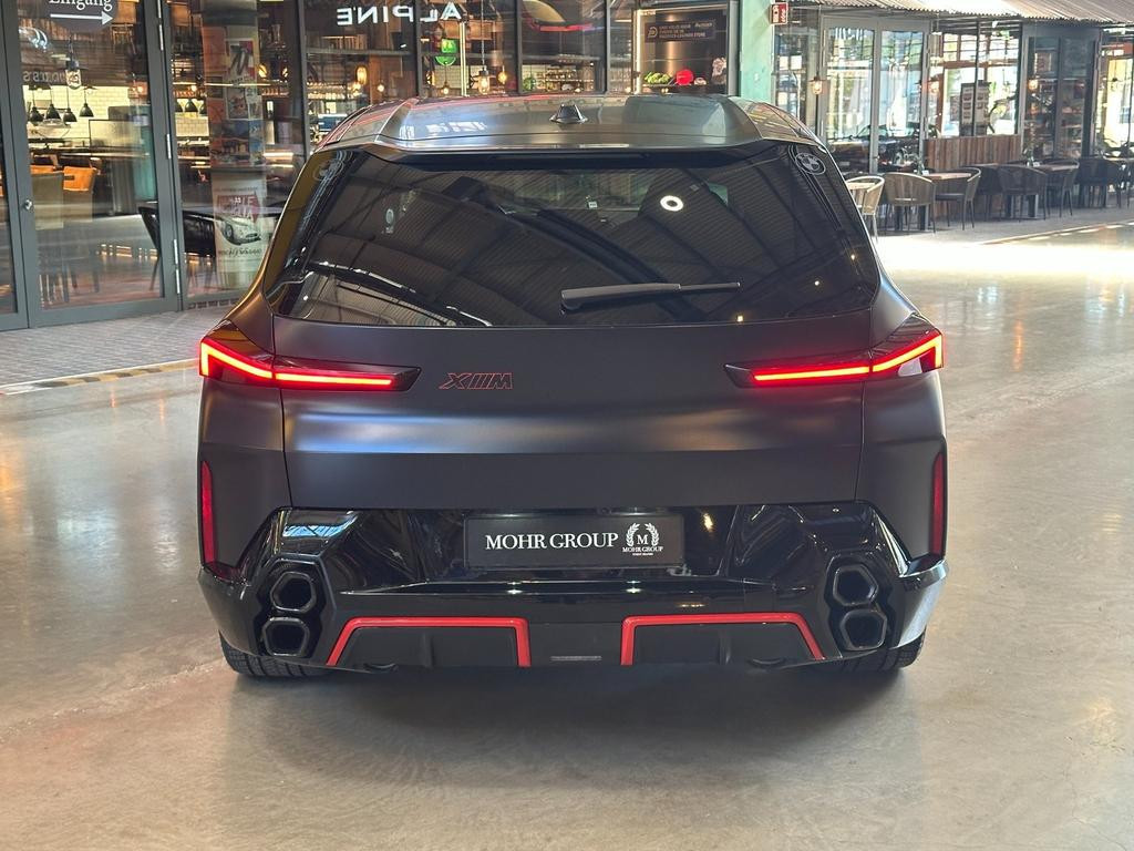 BMW XM