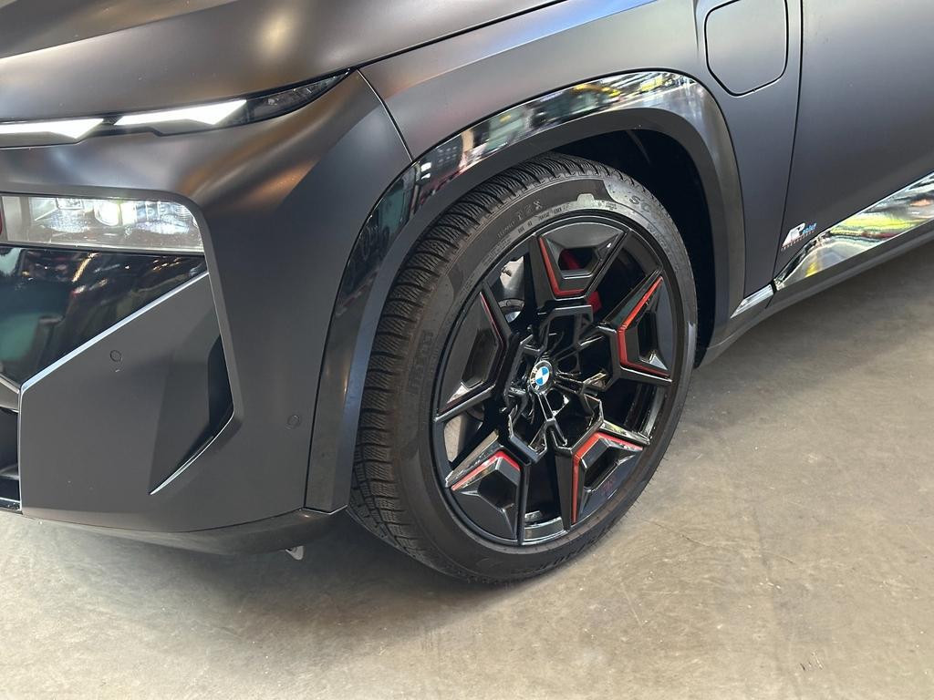 BMW XM