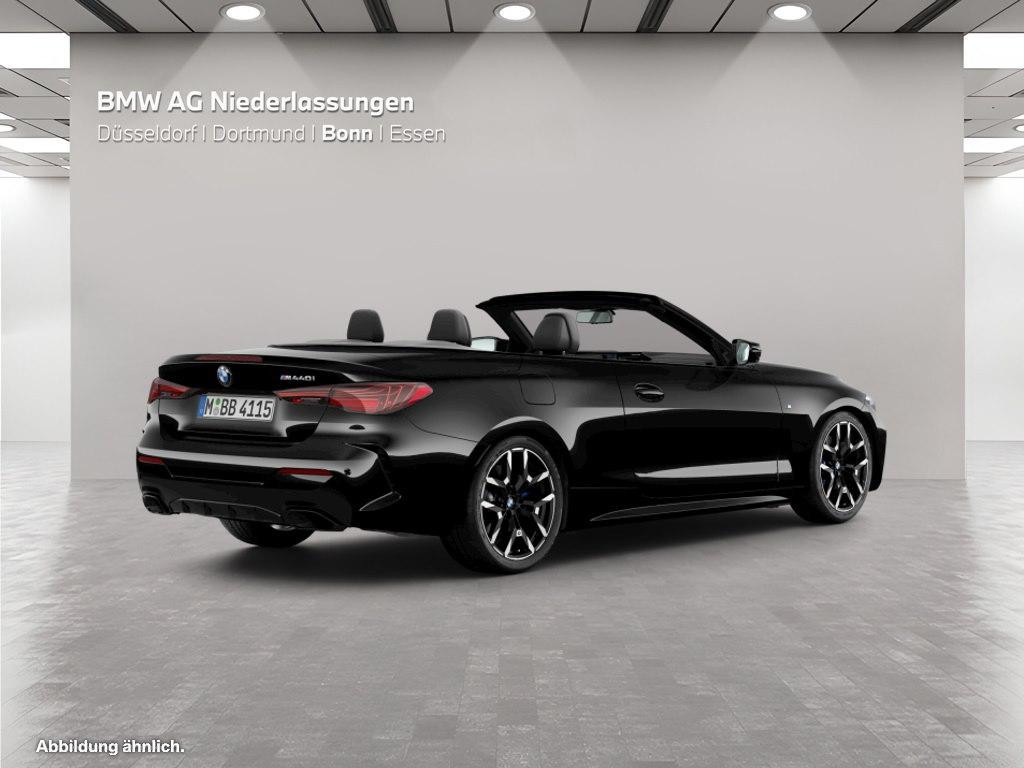 BMW M440