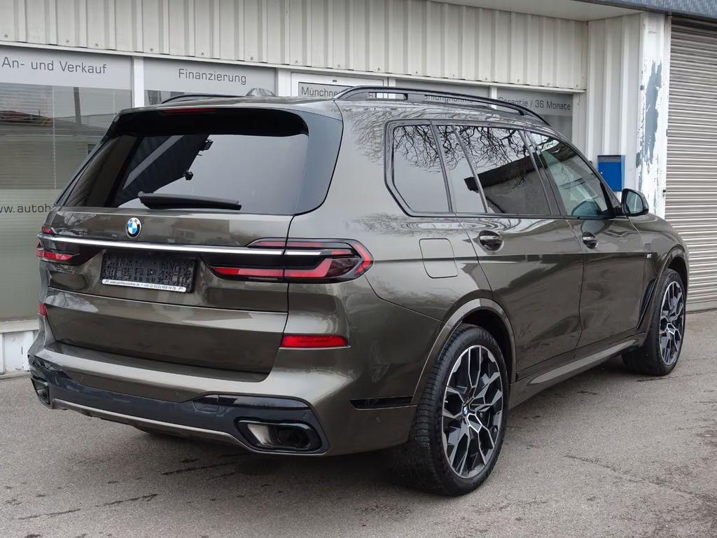 BMW X7