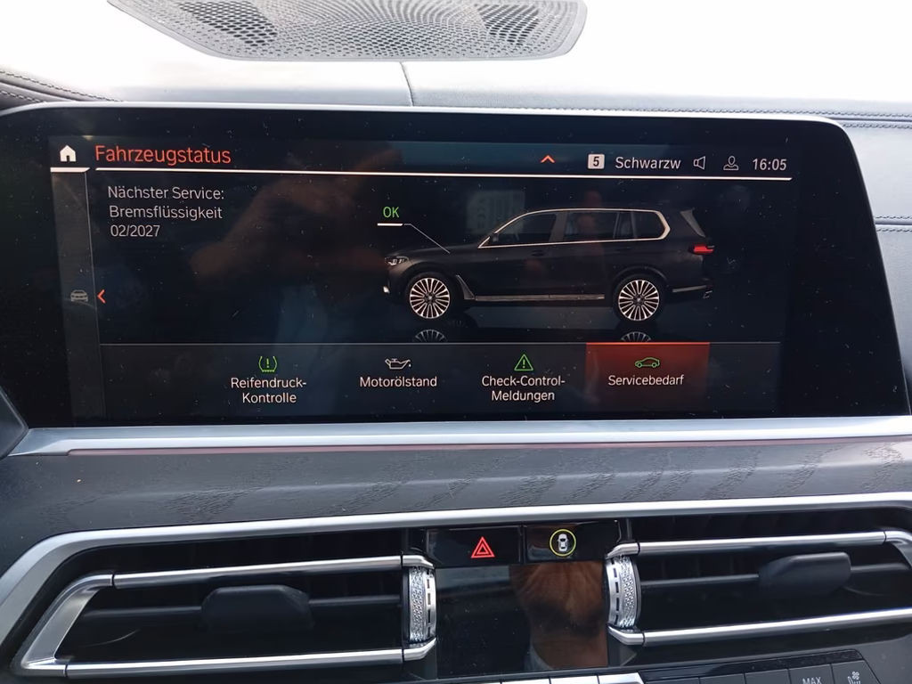 BMW X7