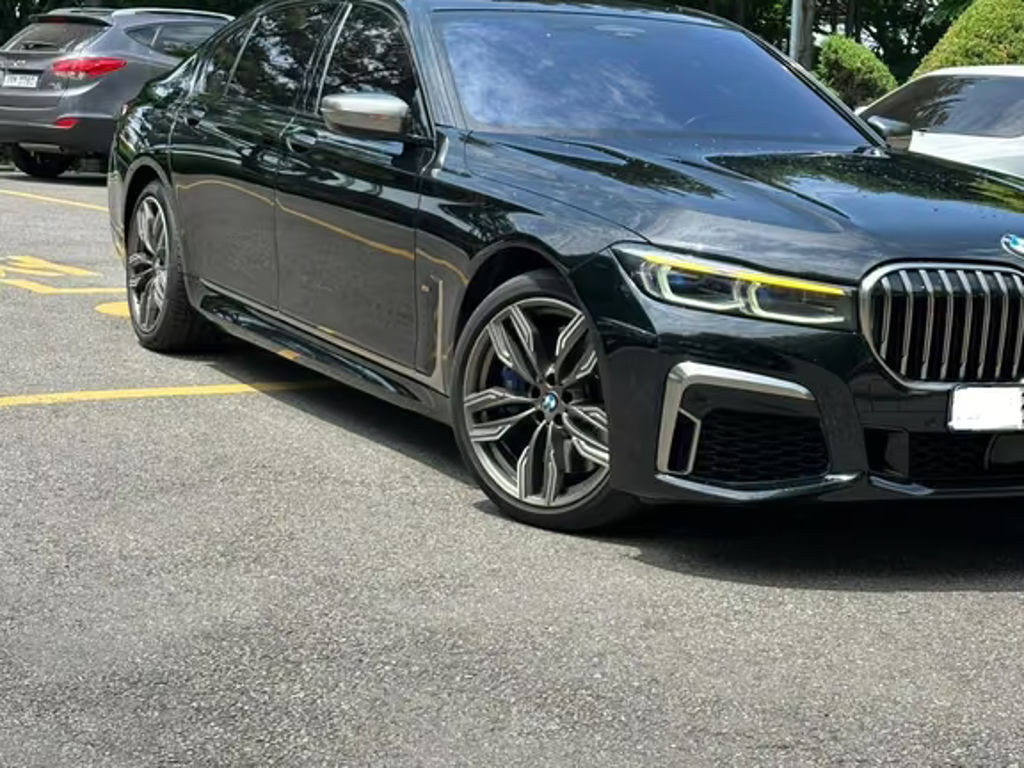 BMW 7 Serie 760 M-Sport xDrive Sedan