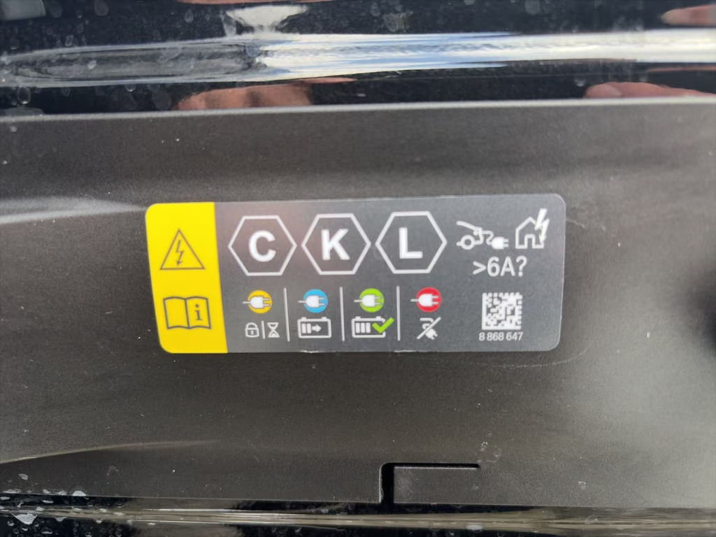 BMW iX1