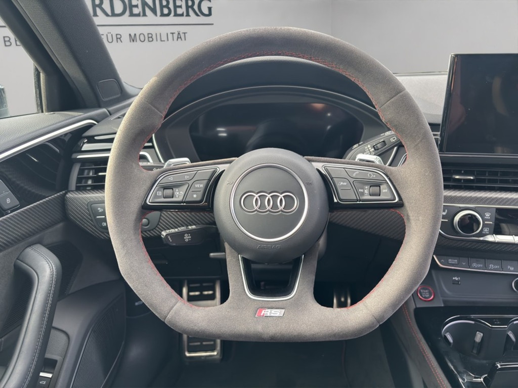 Audi RS4