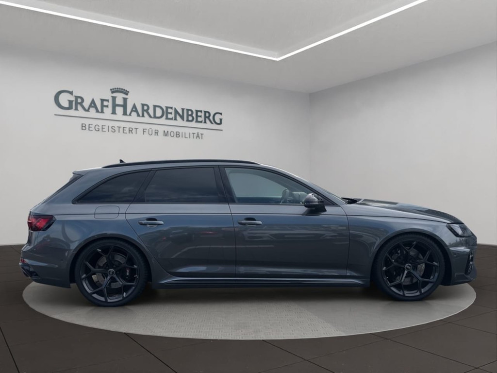 Audi RS4