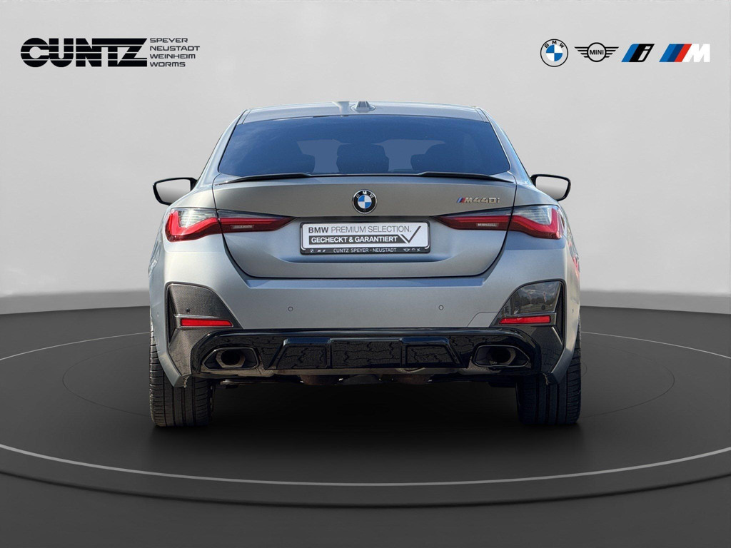 BMW M440