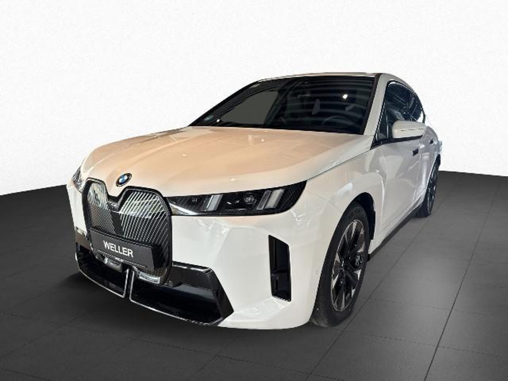 BMW iX xDrive45