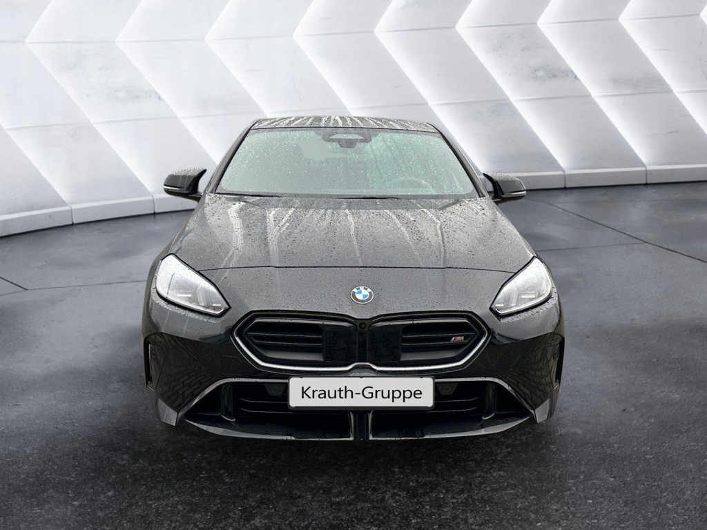 BMW M235
