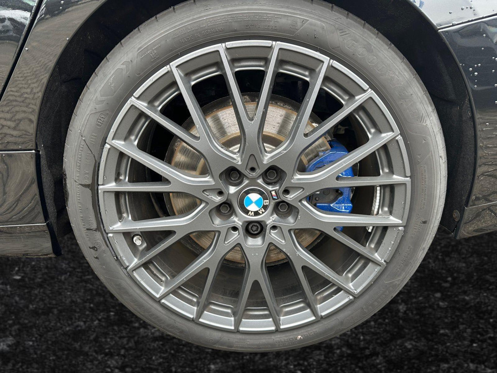 BMW M235