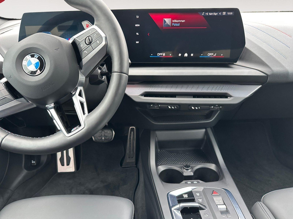 BMW M235