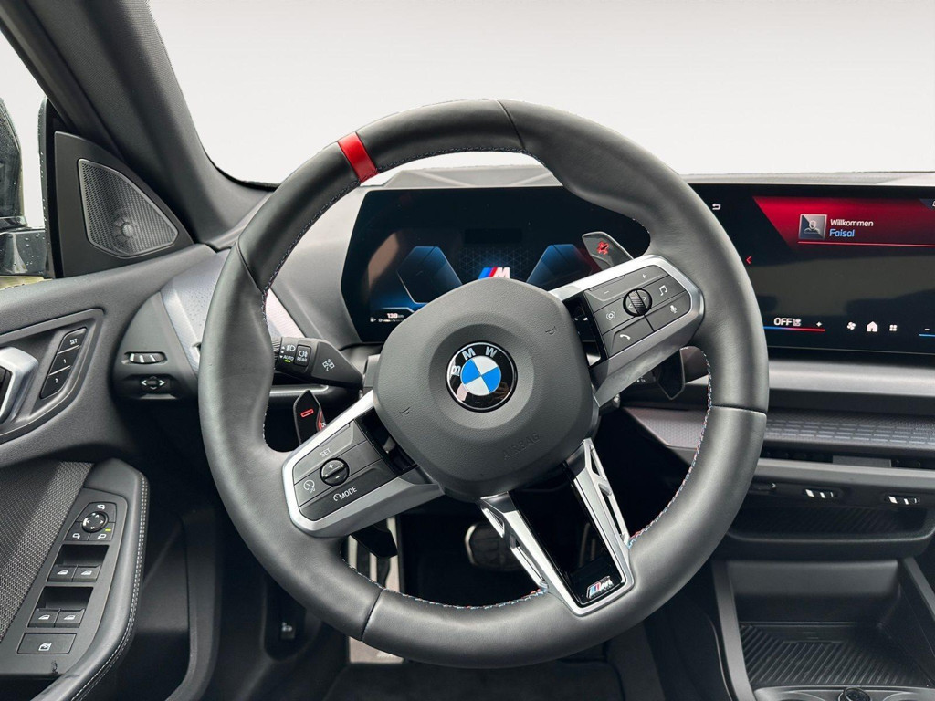 BMW M235